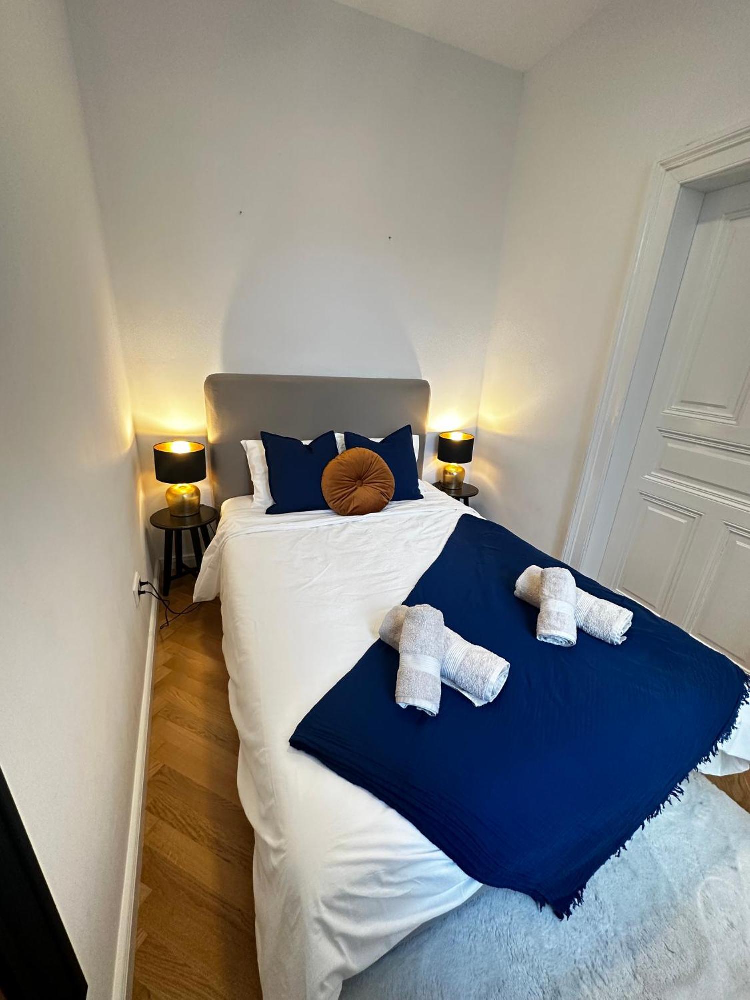 Luxury 3 Bedroom Apartment Near Schoenbrunn Palace Вена Экстерьер фото