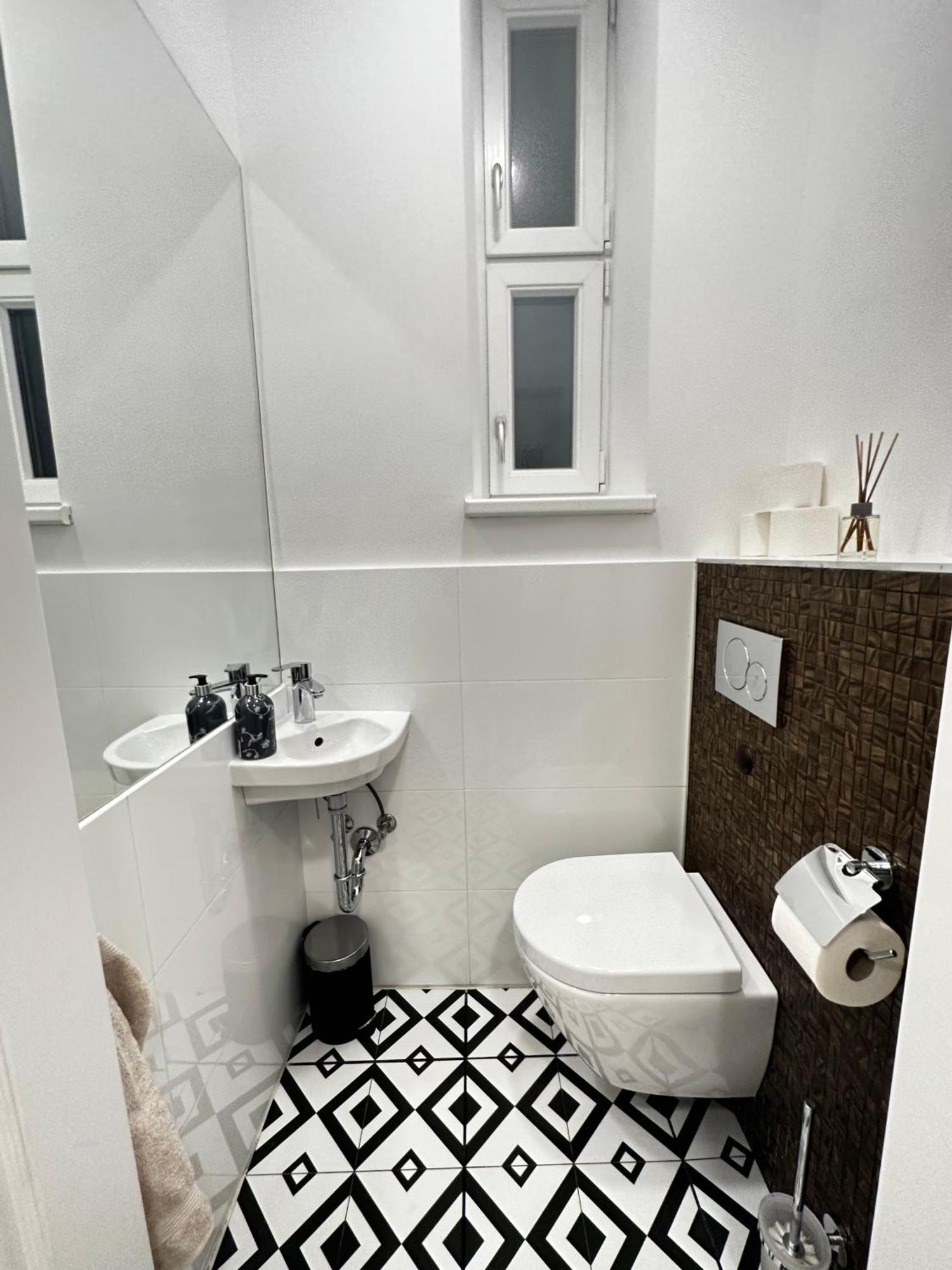 Luxury 3 Bedroom Apartment Near Schoenbrunn Palace Вена Экстерьер фото